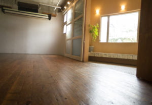 原田写真館スタジオ内観