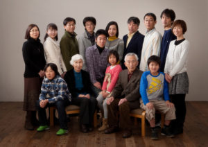 金婚式記念親族一同大家族写真