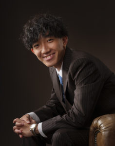 成人男性ポートレイト