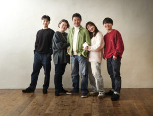 銀婚式記念５人家族写真