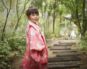 お外で七五三撮影3歳女の子