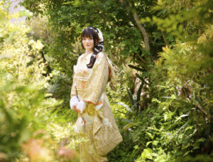 外で成人式振袖写真