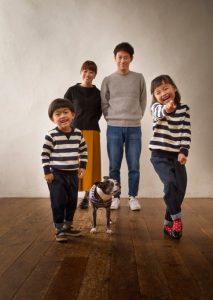 ペットと家族写真