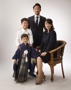 七五三三歳男の子家族写真