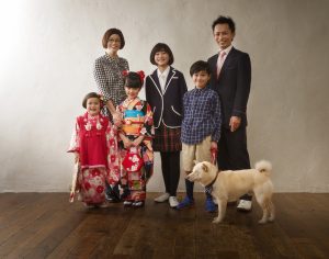 七五三３・７歳女の子家族写真