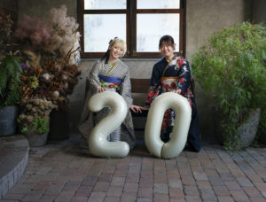 友達と成人記念写真